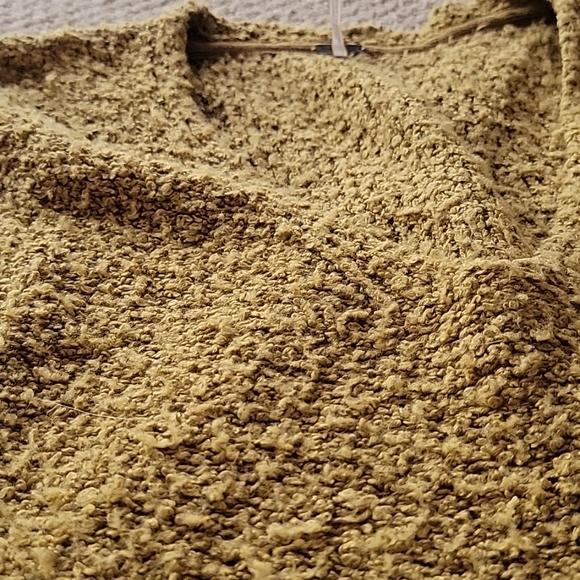 Free People V-neck Pullover Sweater Size S Mustard Yellow - Picture 8 of 8